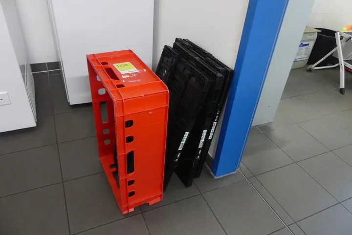 Konvolut Kisten und Trays/Böden/Deckel